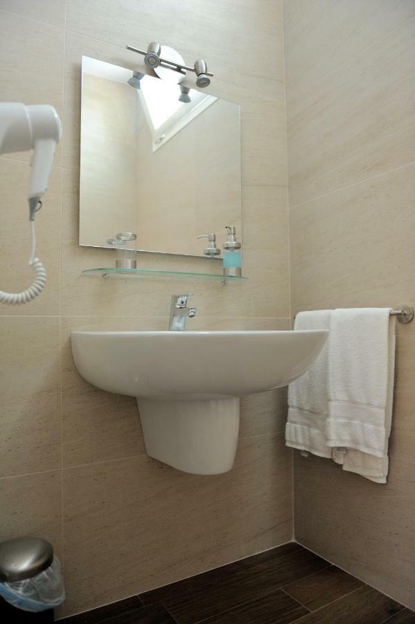 B&B Sun House 莫杜尼奥 外观 照片
